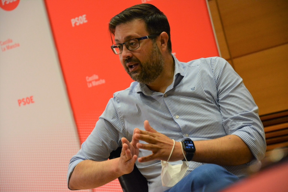 El PSOE pide a Prieto 