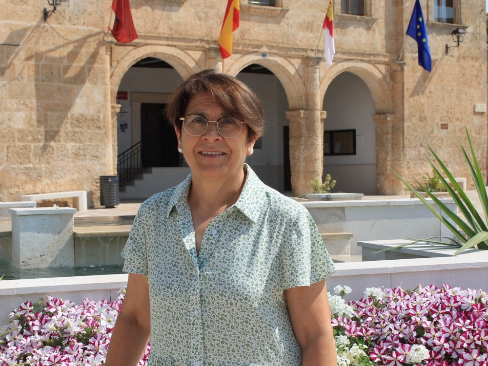 Anuncia Mart�nez se presenta a la reelecci�n como alcaldesa de Vara de Rey