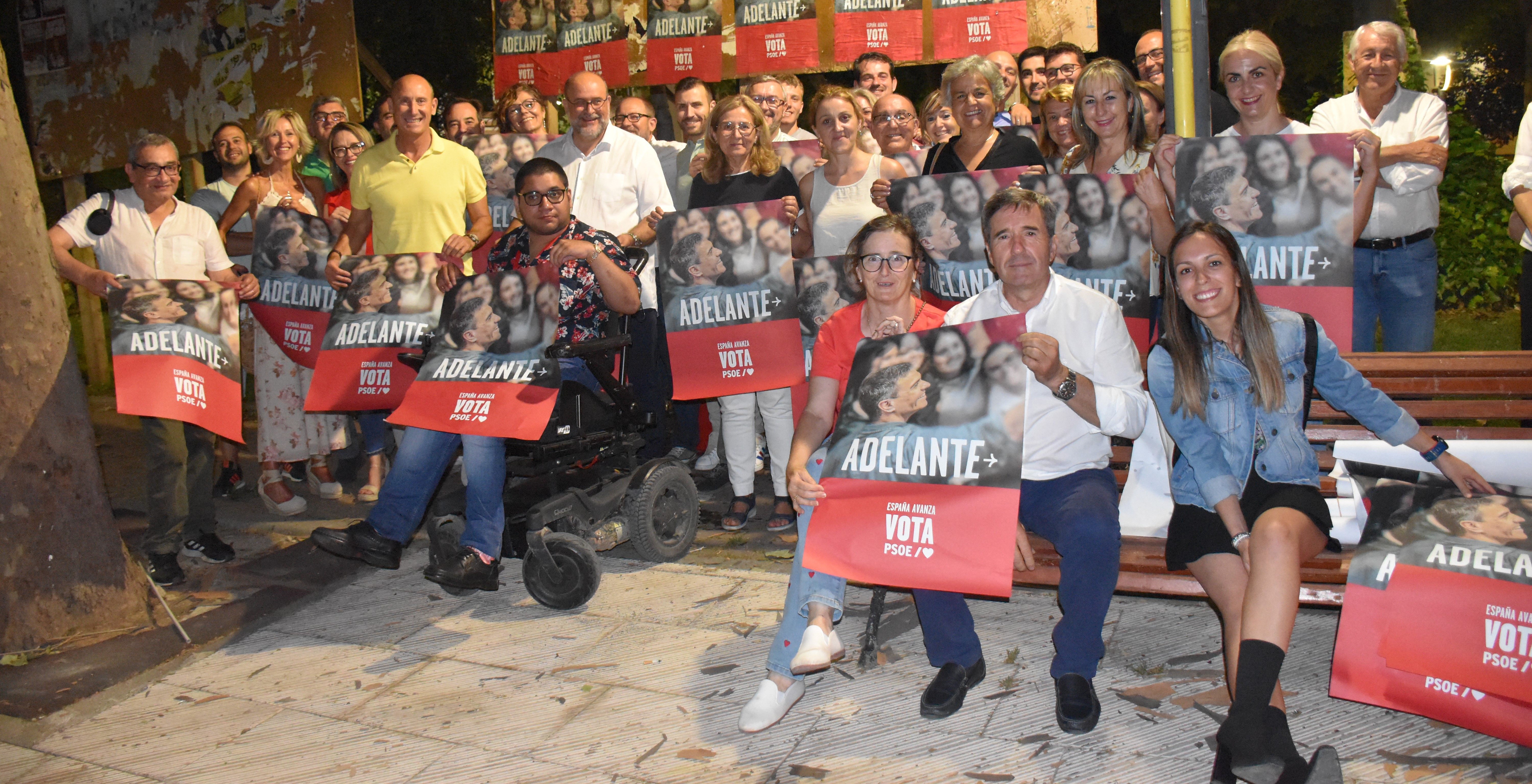 Sahuquillo pide el 'voto masivo' al PSOE para 'frenar a la derecha m�s retr�grada'